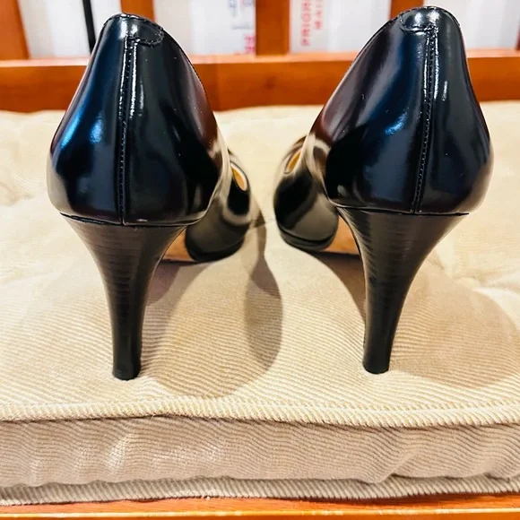 Calvin Klein Glossy Black Heels - Picture 4 of 9